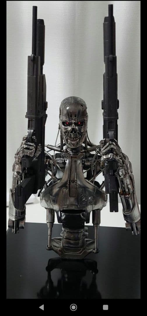 ターミネーター T-800 エンドスケルトン 1/4バストモデル
