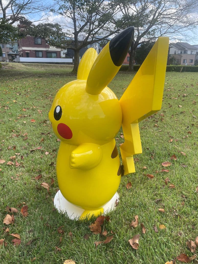 ピカチュウ フィギュア