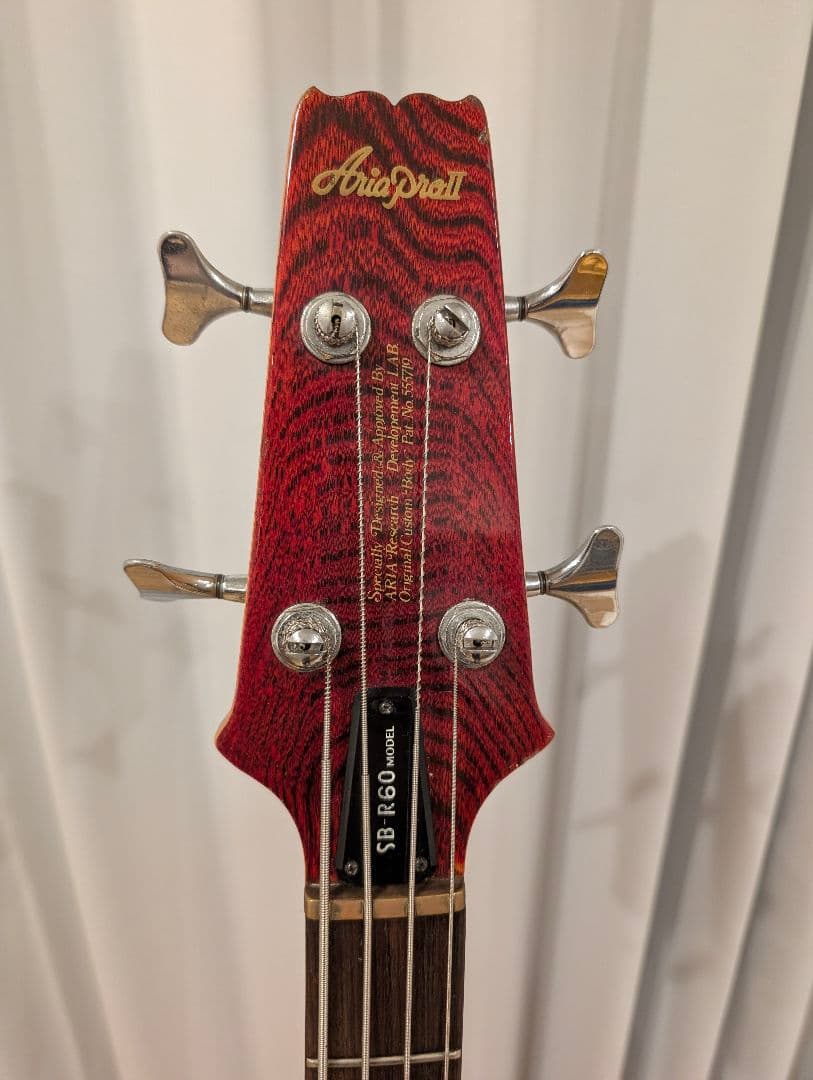 Aria Pro II SB-R60 エレキベース