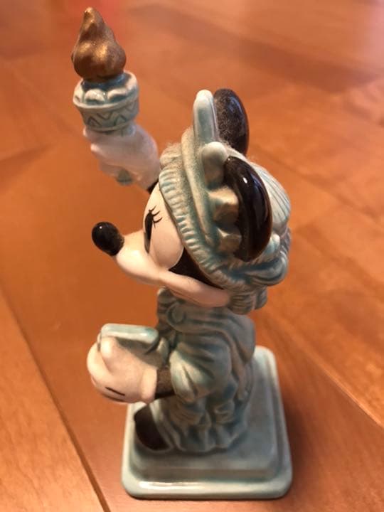 ミニーマウス置物　自由の女神　陶器