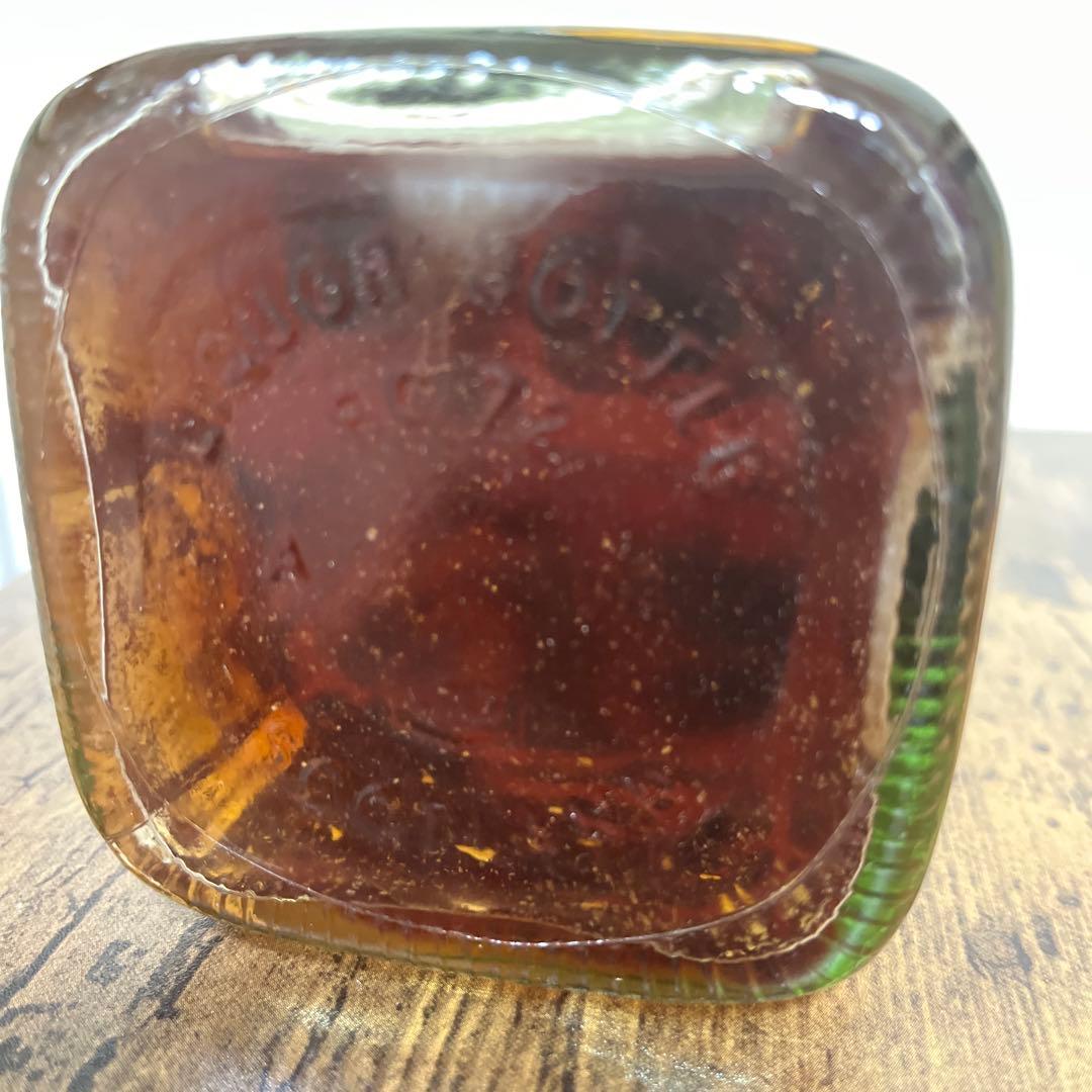 未開封　ジョニーウォーカー ブラック　金キャップ 白紋章　黒ラベル　古酒　希少