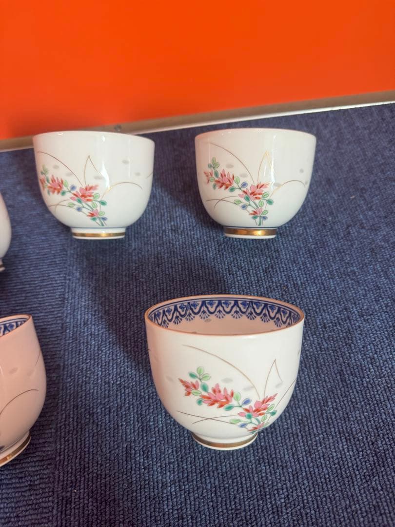 1809  其泉　蛍草花文　湯呑　5客　金彩　未使用