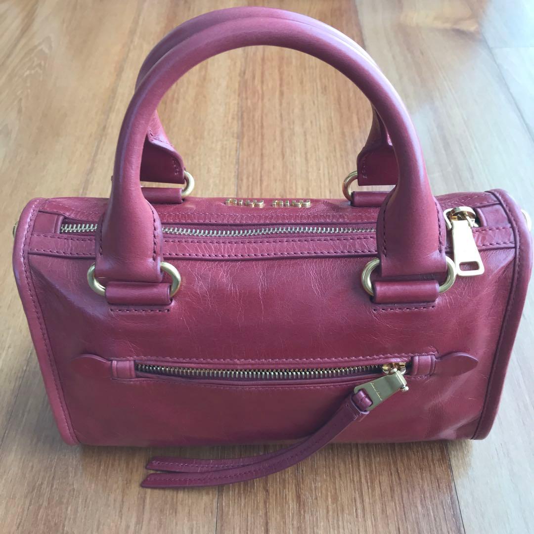 ミュウミュウ　ハンドバック　ショルダーストラップ付き　ローズピンク