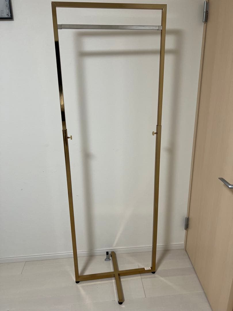 【美品】ヒロタ（株）ゴールド ハンガーラック 高さ調節可能