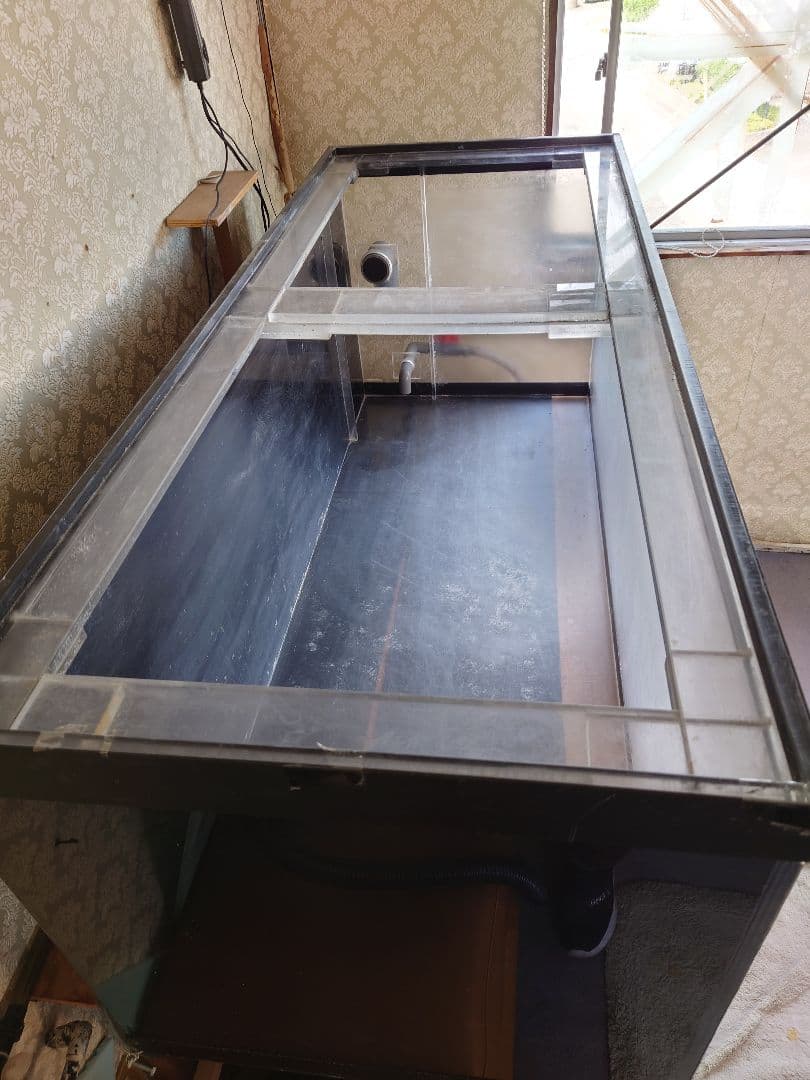 アクリル大型水槽1500x600x600