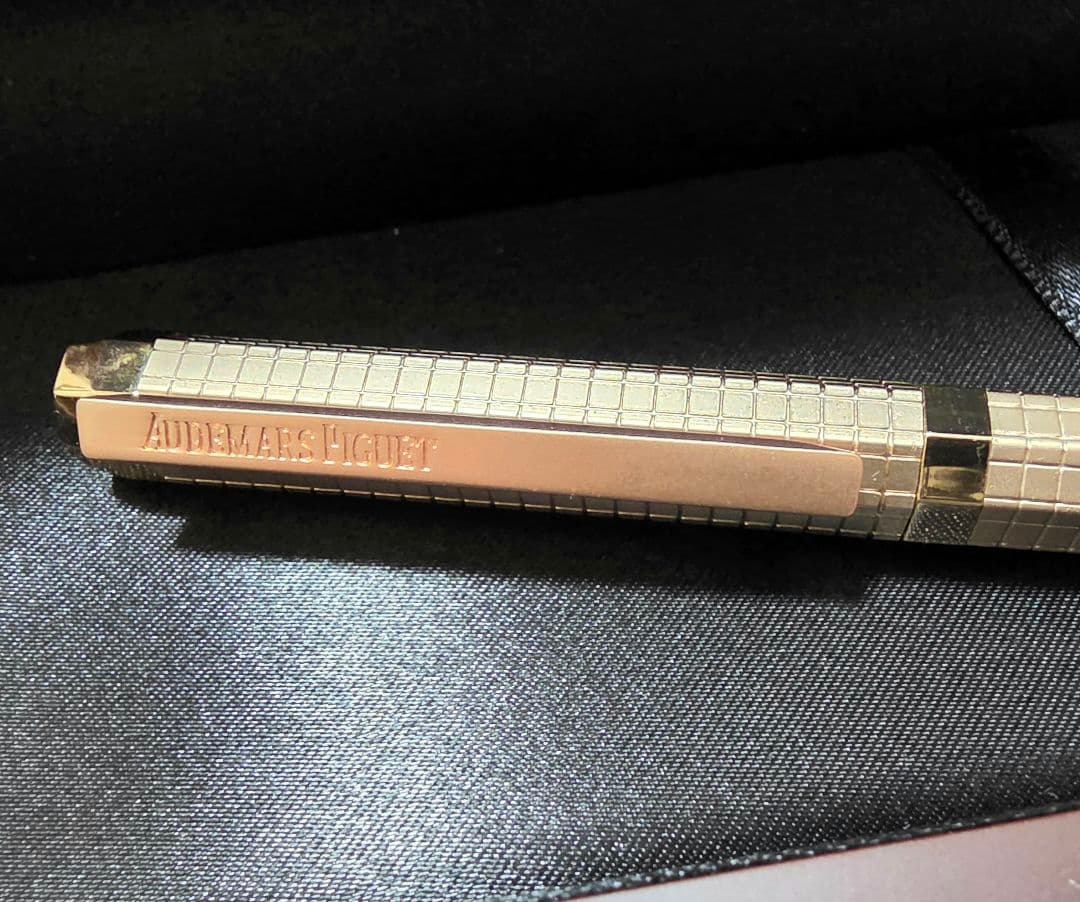 オーデマピゲ　ボールペン　ローズゴールド　箱付き　新品