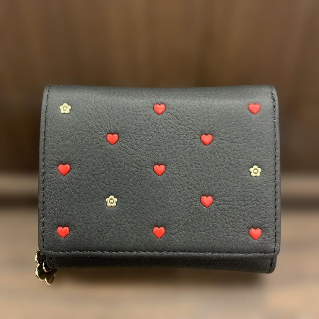 MARY QUANT ハートフロート ミニウォレット（ブラック）