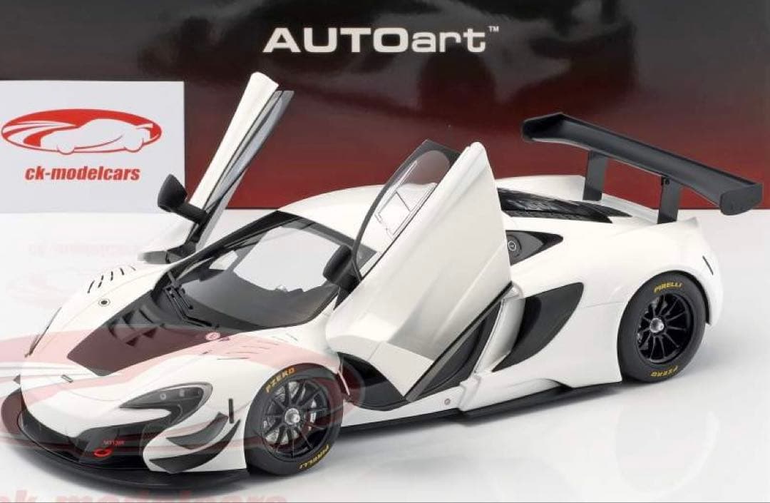1/18 McLaren / マクラーレン 650S GT3 ホワイト