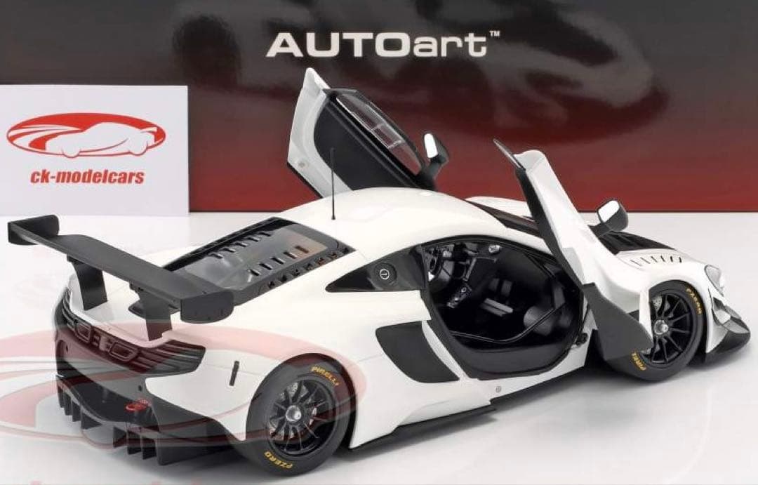 1/18 McLaren / マクラーレン 650S GT3 ホワイト