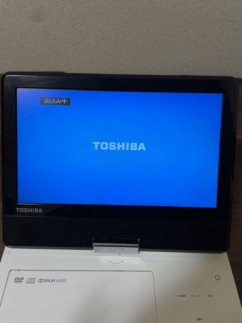 美品 東芝 ポータブルDVD 2022年 プレーヤー 9インチSD-P910S