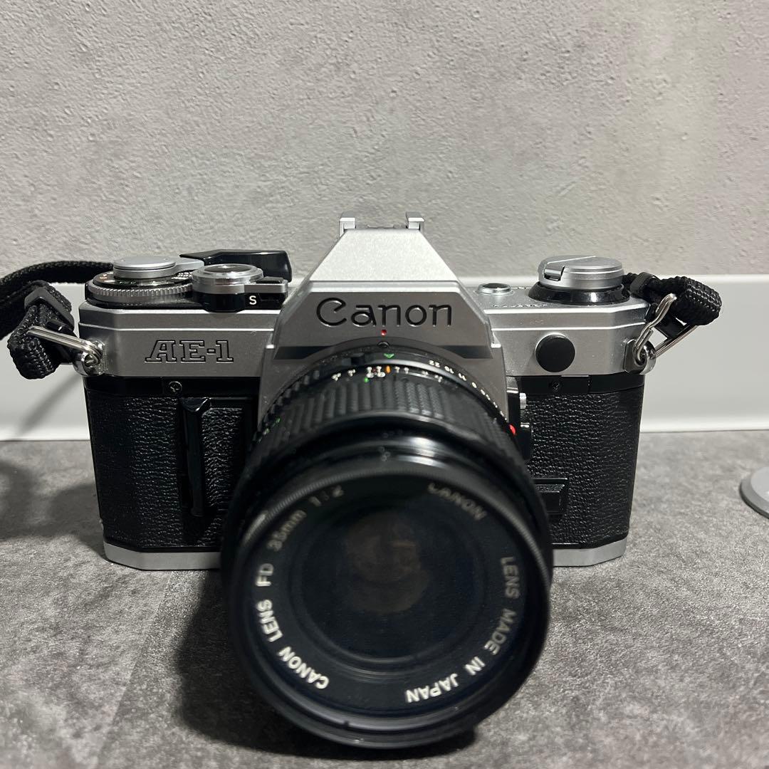 Canon AE-1 一眼レフカメラ 50mmレンズ付き 動作品？