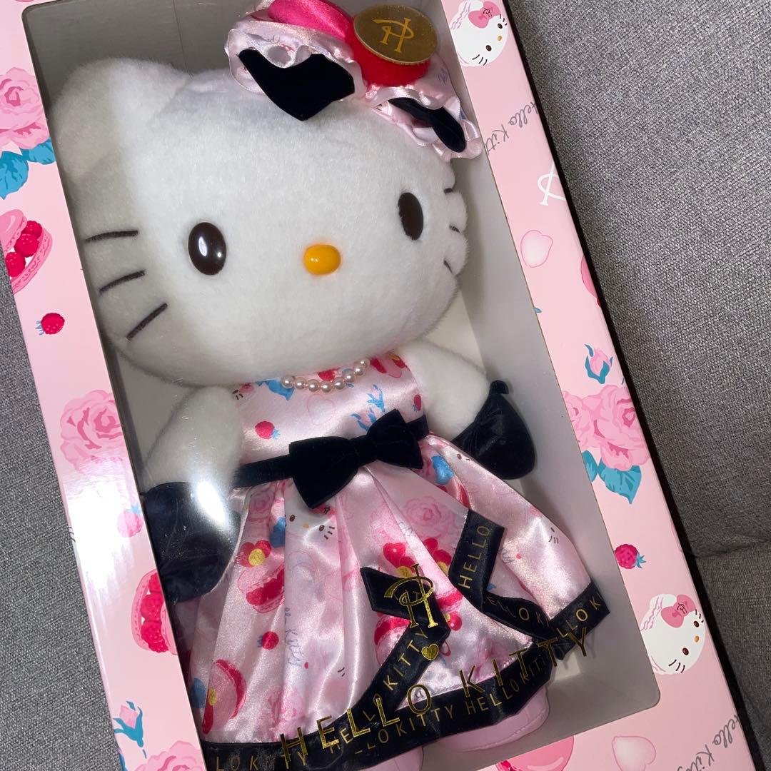 ハローキティ バースデードール 2021