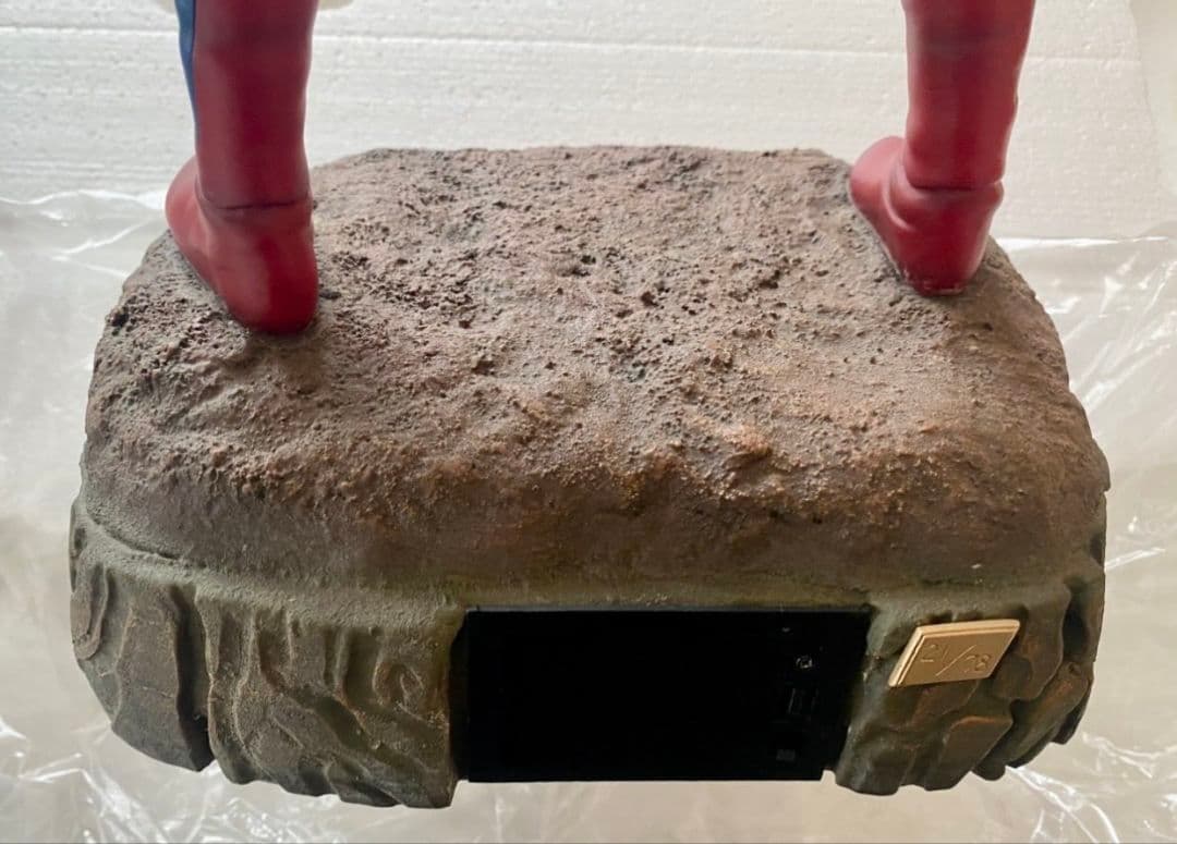 ウルトラマンゼロ 78体限定 ライティングフィギュア ベネリック