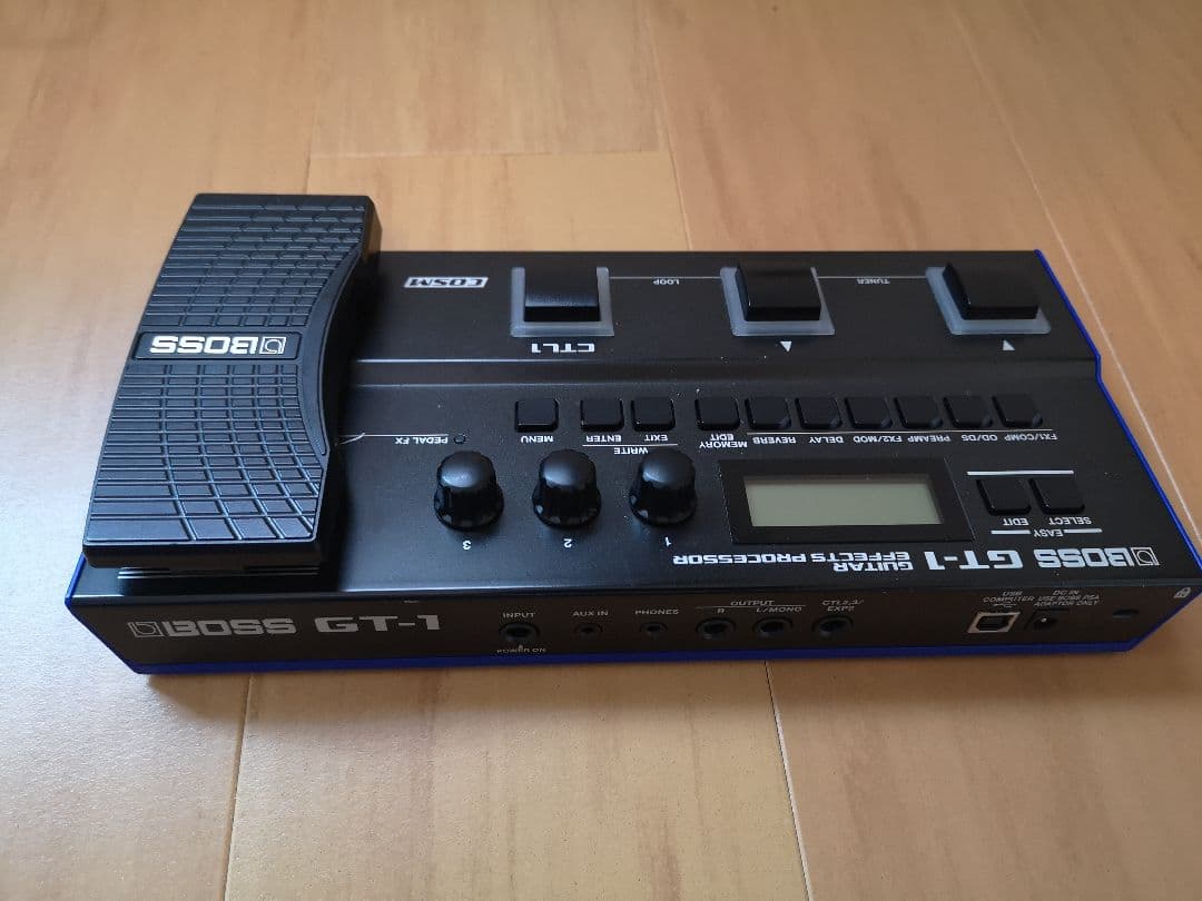 BOSS GT1 ギターエフェクター