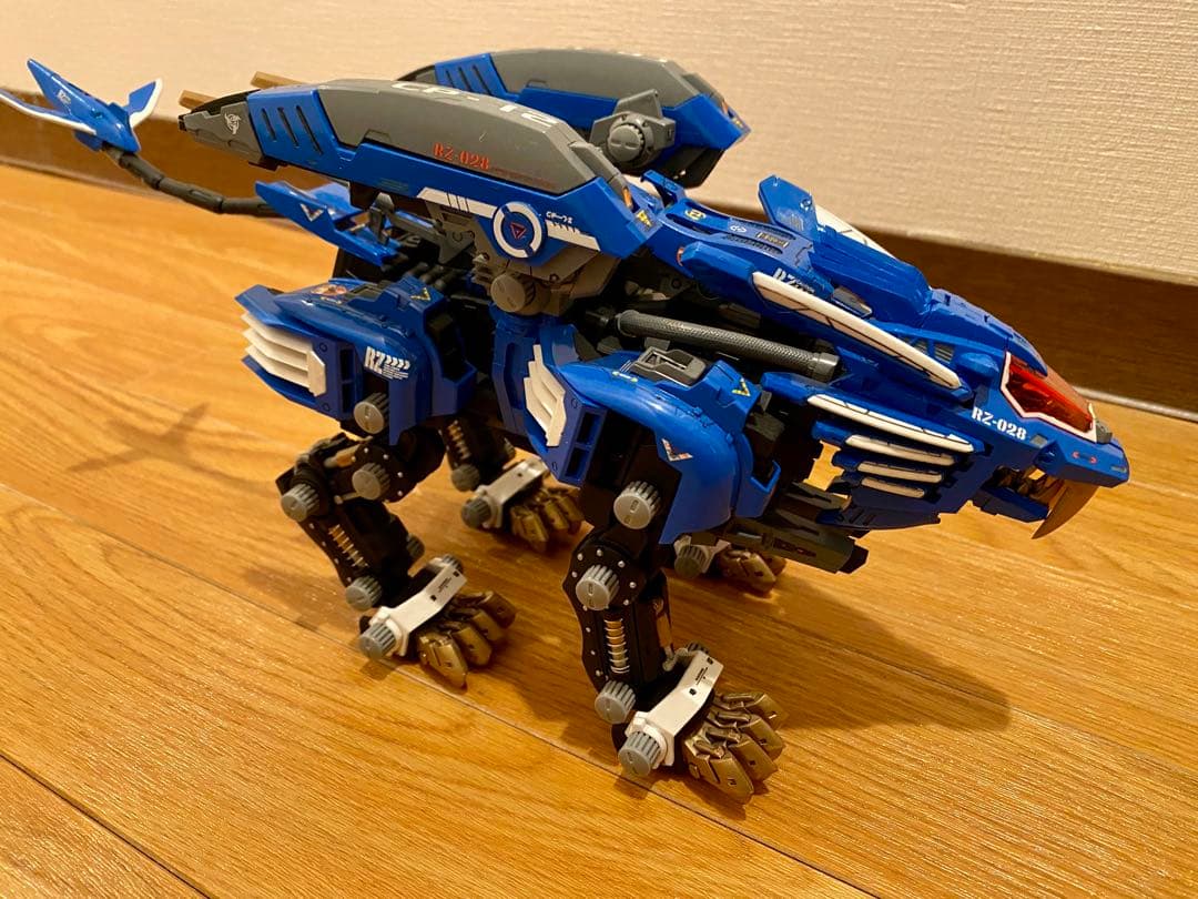 コトブキヤ ZOIDS HMM ブレードライガーAB 塗装済み