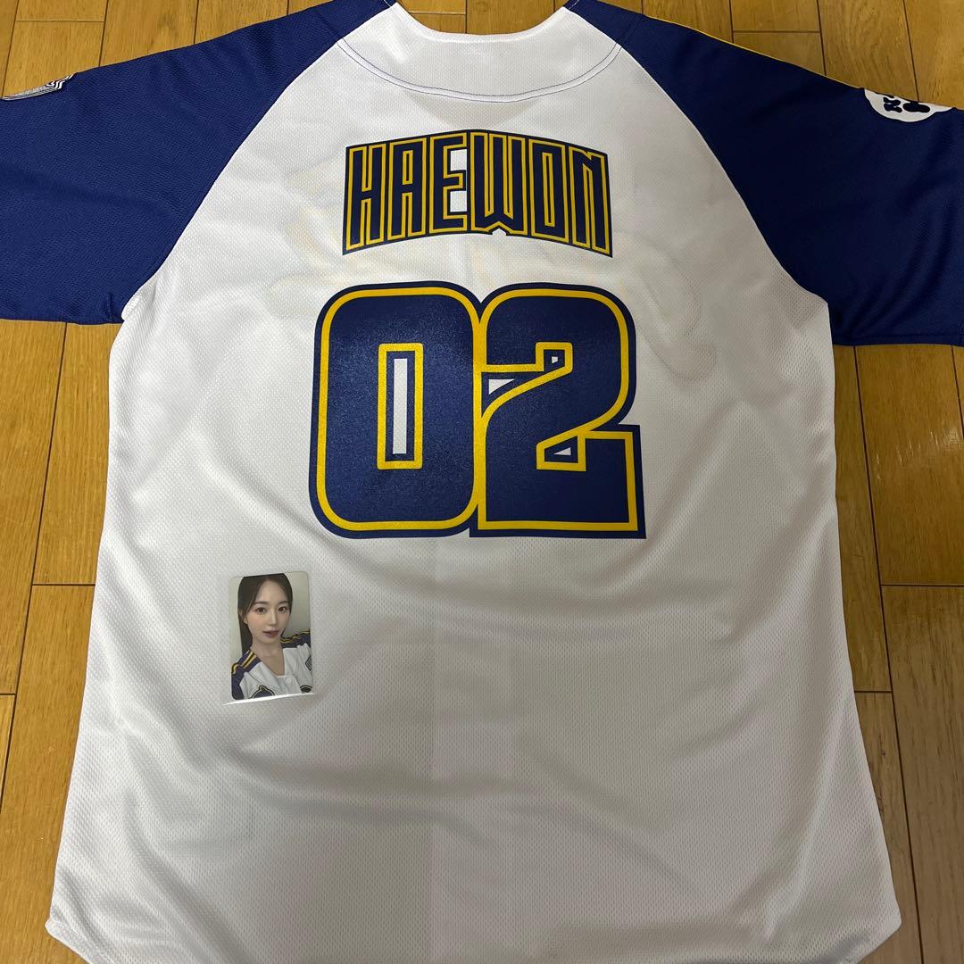 【値下げ中】NMIXX へウォン ユニフォーム トレカ付き