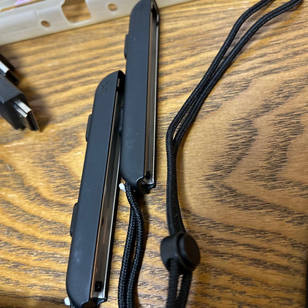 【美品】即日発送！Nintendo Switchグレー本体、SDカード付き！