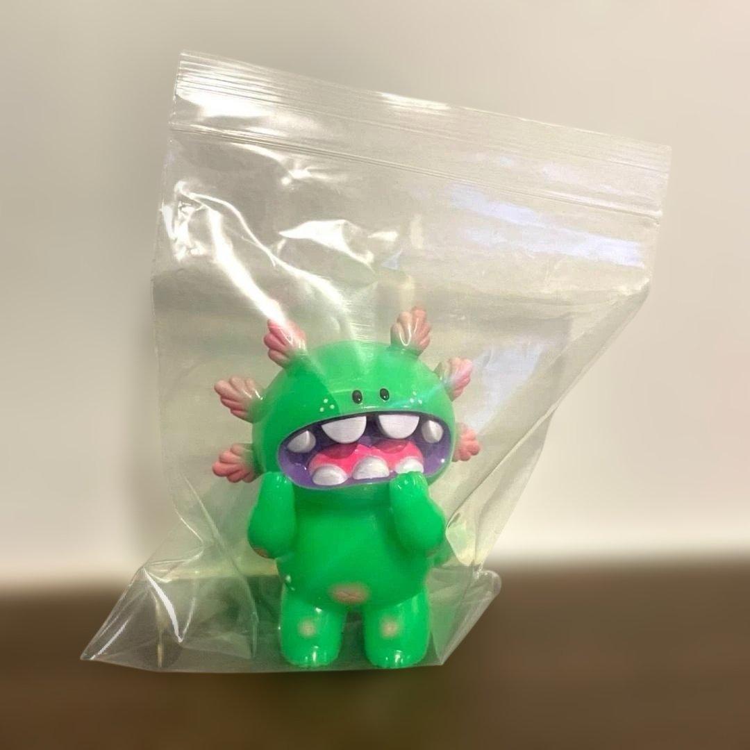 GRAPE BRAIN ロッキャクウーパー まかろに キウイ 蛍光グリーン成型