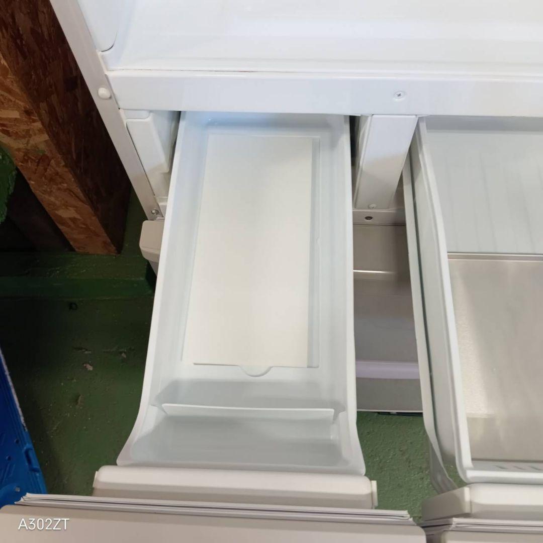 256 送料設置無料　Panasonic　自動製氷機能付き大型冷蔵庫　411L