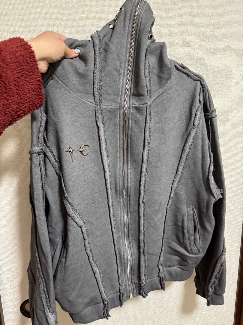 thug club グラディエーターパーカー