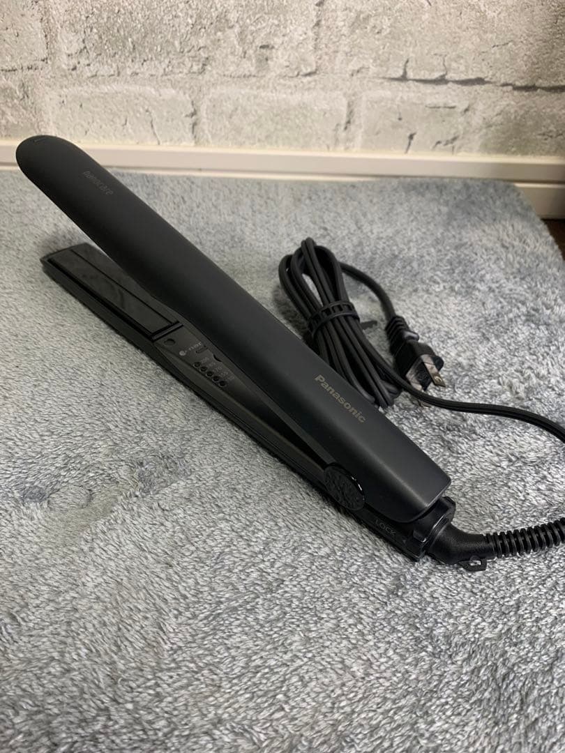【比較的美品】Panasonicナノケアストレートヘアアイロン　 EH-HS0J