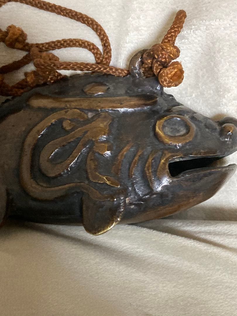 ギョ！これ！風鈴？仏教用具？