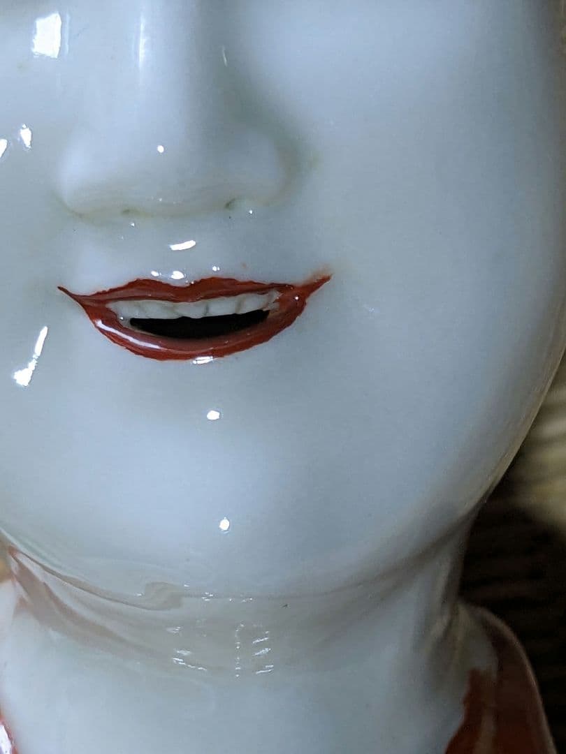 ♦柿右衛門様式 赤絵美人図 陶磁器人形 置物飾り 骨董品