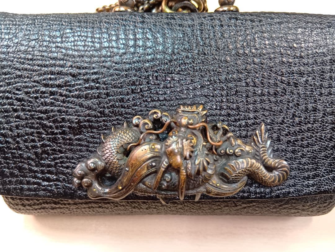 龍前金具／煙草入れ／極上美品饅頭根付／在銘菊川