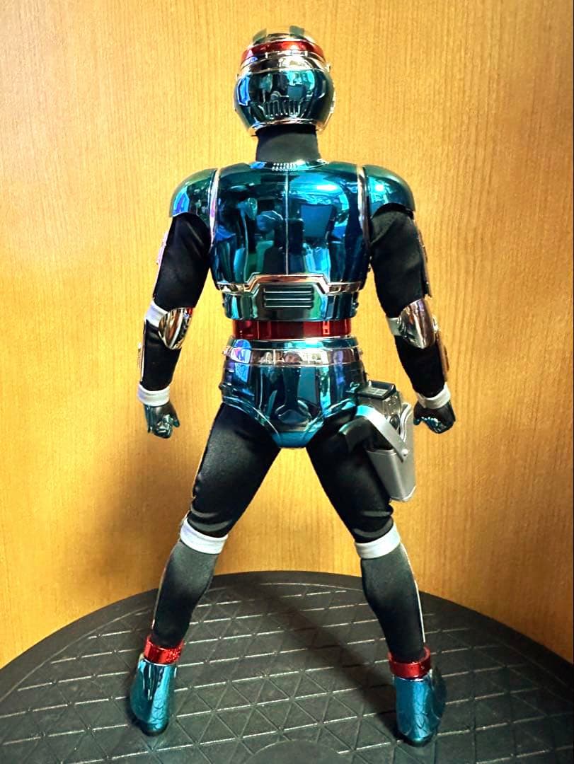 A*u様 RAH DX リアルアクションヒーローズ宇宙刑事 シャイダー 肩骨折の
