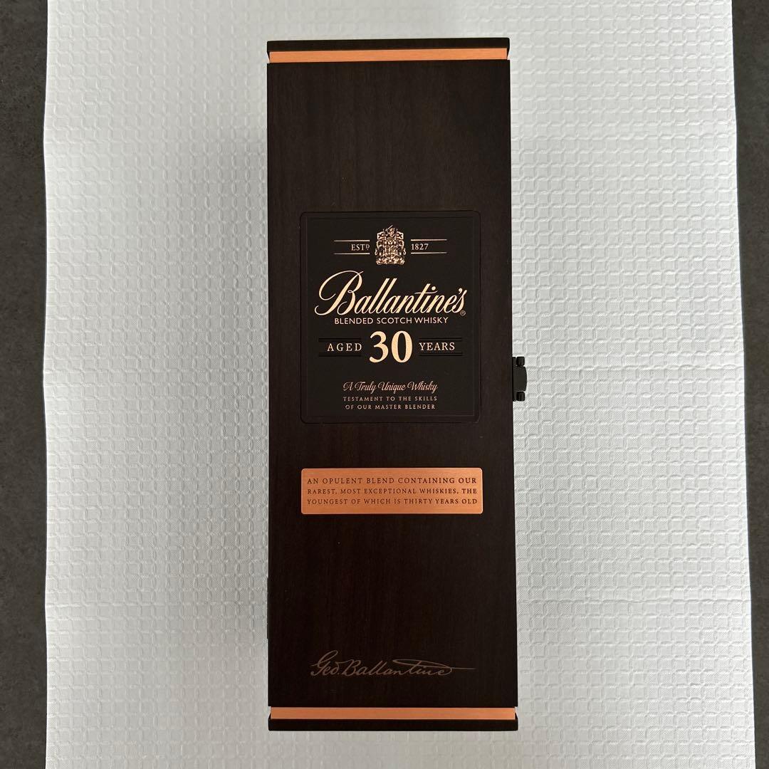 バランタイン 30年 スコッチウイスキー 700ml 正規品 箱付 未開封