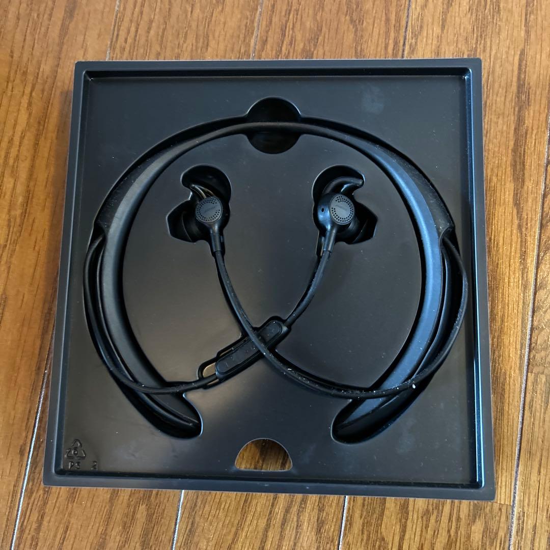 Bose QuietControl 30 ワイヤレスイヤホン