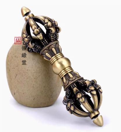 【修縁堂】密教法具 金剛杵 真鍮製 九鈷杵 仏教法具