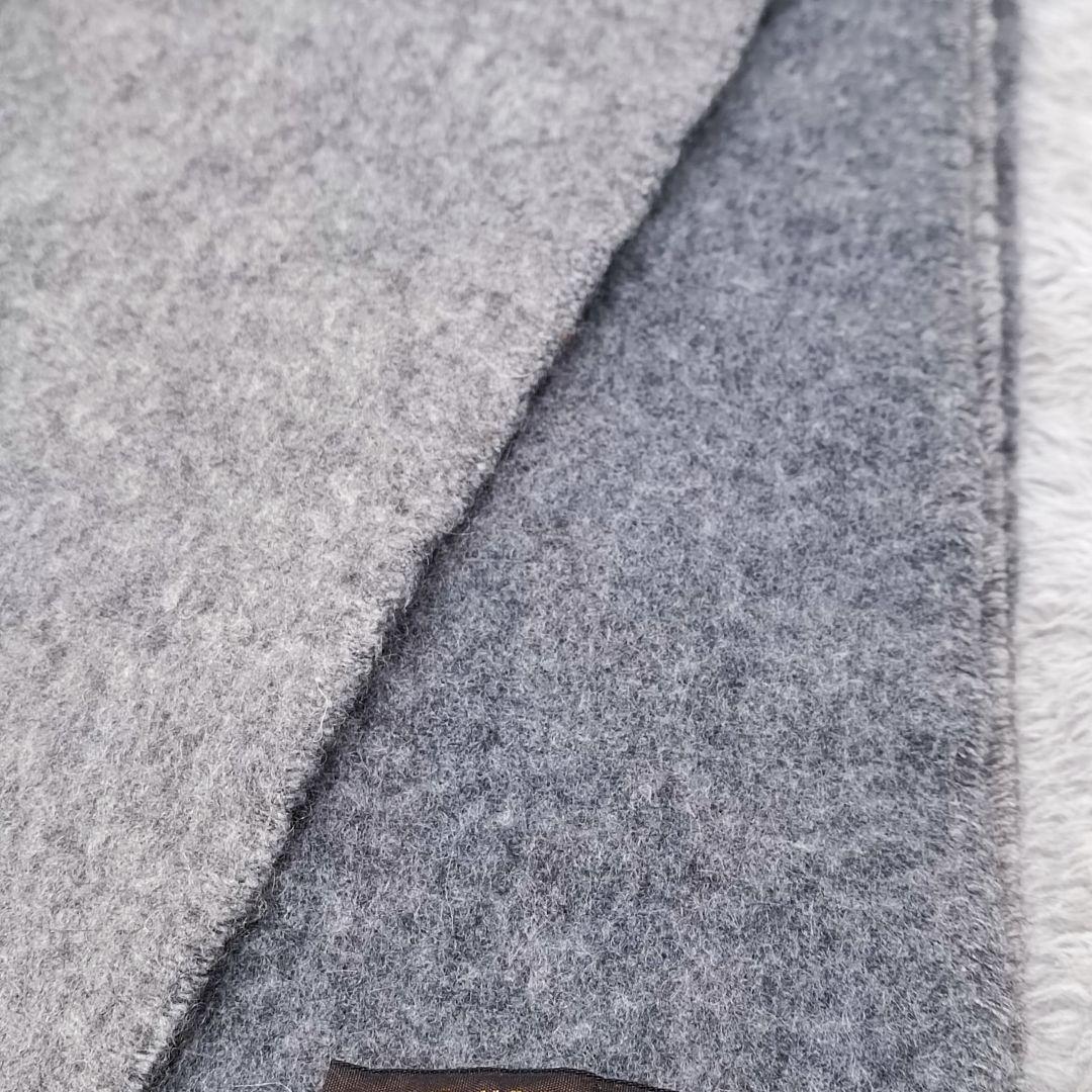 ルイヴィトン　カシミヤマフラー　ロゴマフラー　　カシミヤ100%　男女兼用