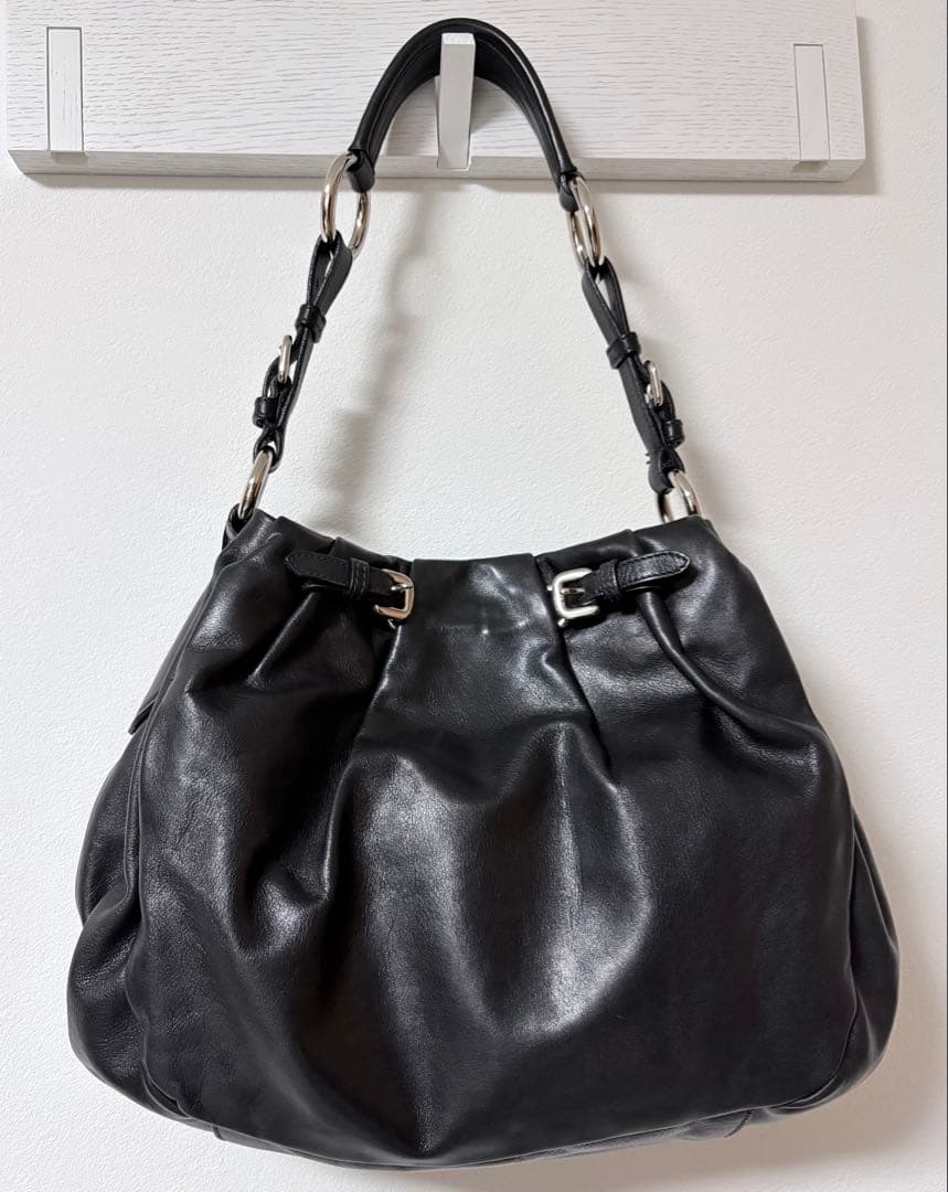 『美品』PRADA ブラック レザー ショルダーバッグ