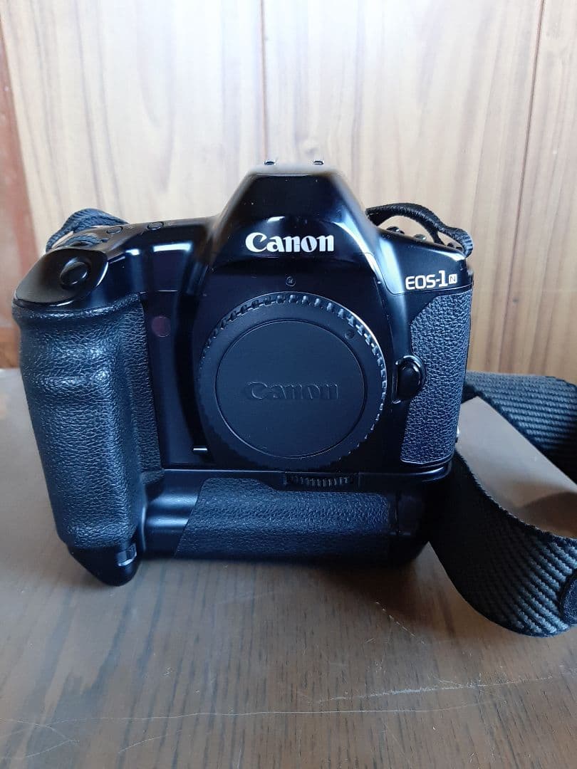 CANON EOS-1N 一眼レフ フィルムカメラ 中古品