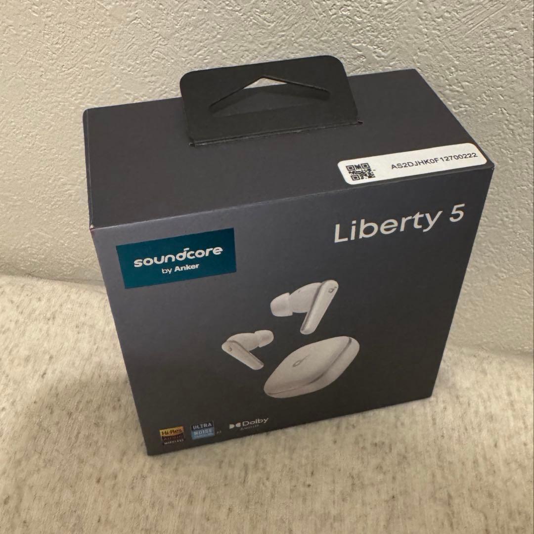 soundcore by Anker Liberty 5 ホワイト　ケース付き！