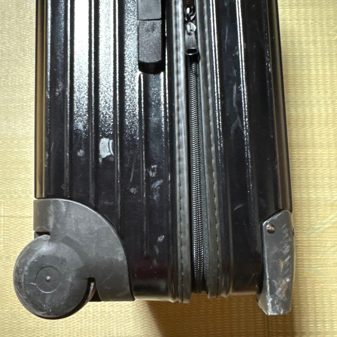 リモワスーツケース ブラック