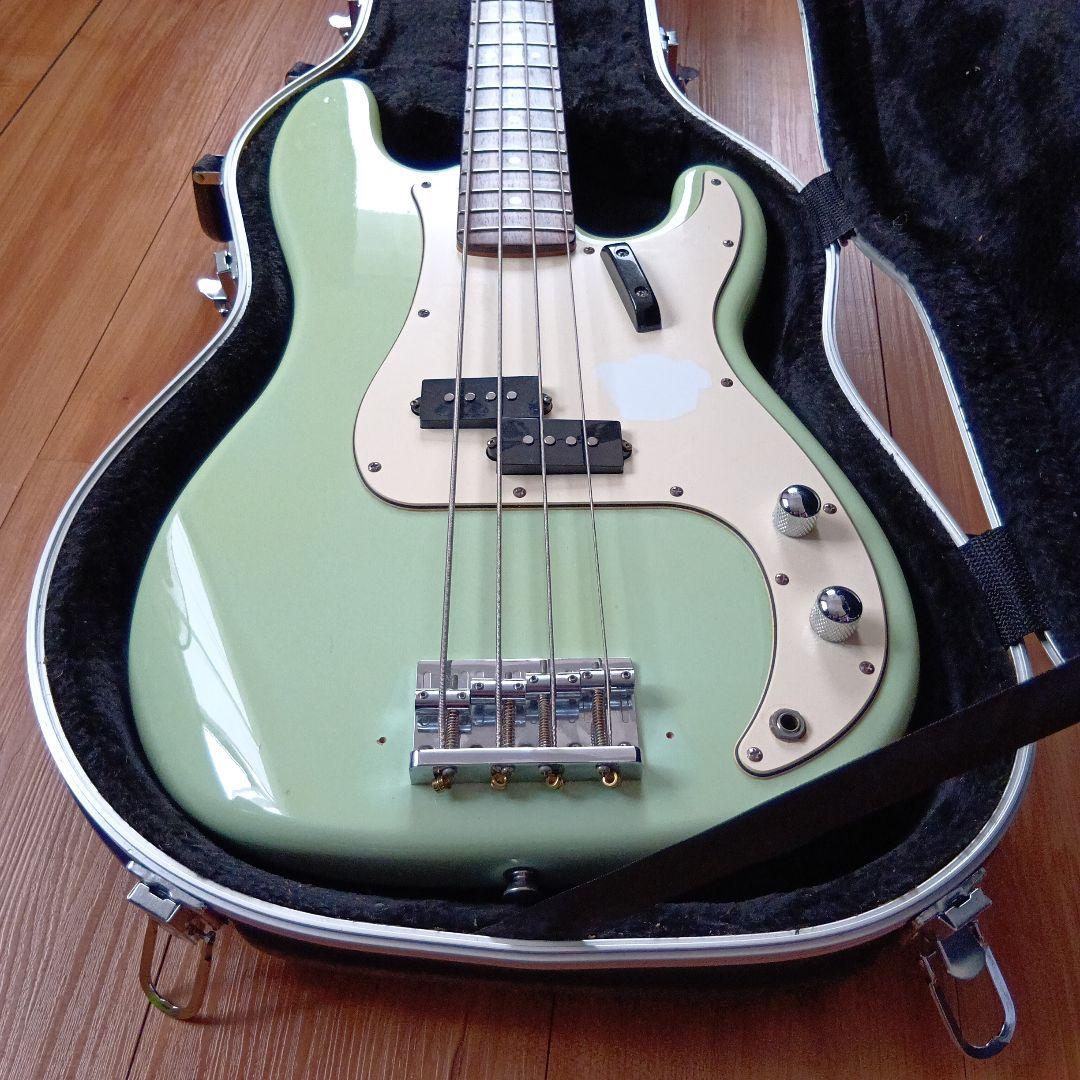 ベース Squier by Fender Classic Vibe PB