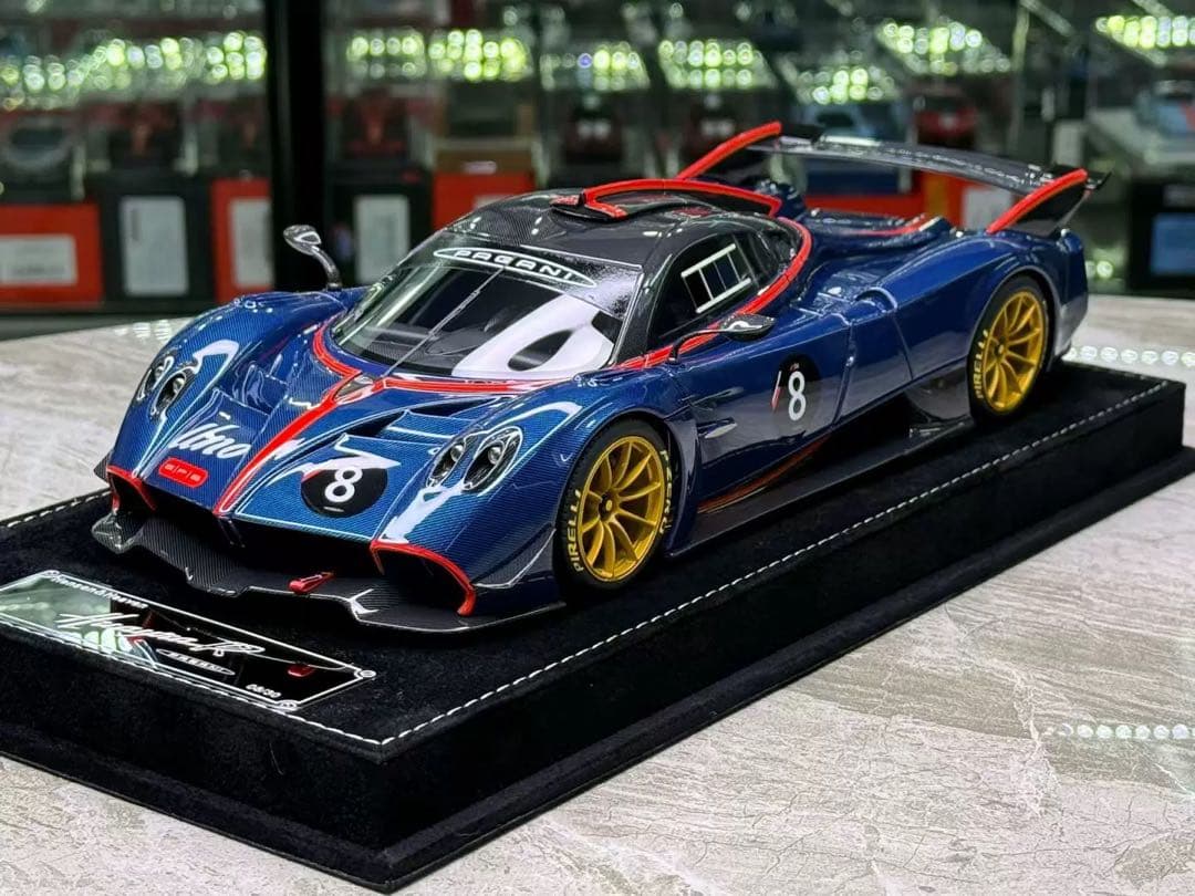 未使用 HH モデル 1/18 パガーニ ウアイラ ミニカー 限定品