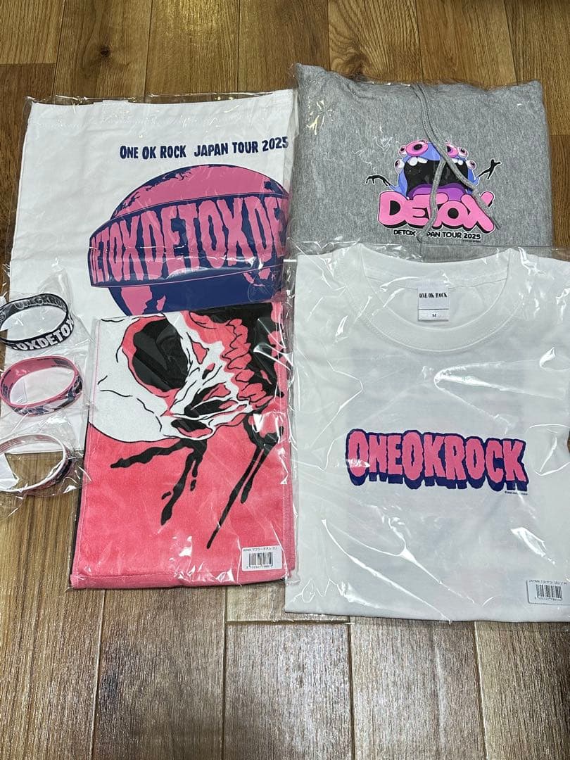 ONE OK ROCK DETOX JAPAN TOUR 2025 グッズ7点