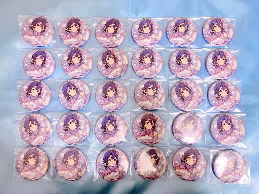 ピンズ・ピンバッジ・缶バッジ .