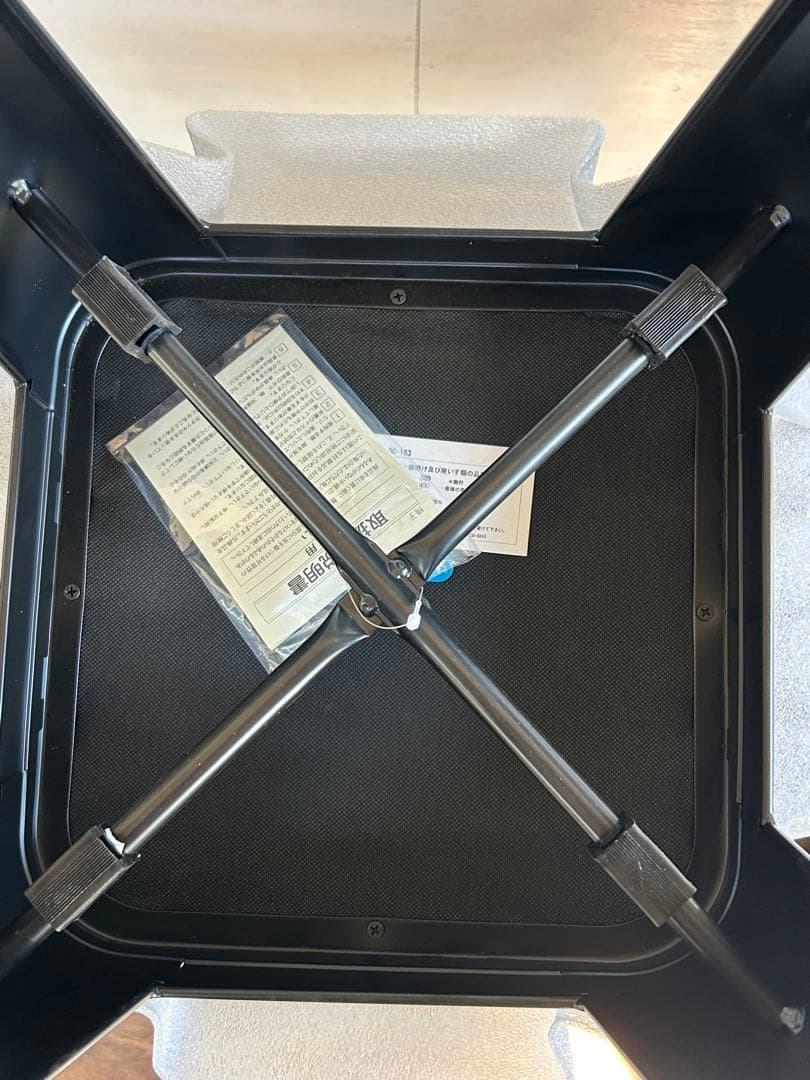 新品スツールを4脚、処分特価！