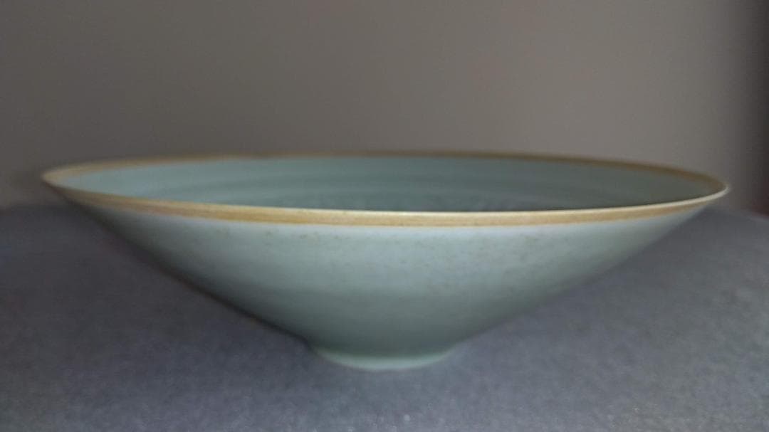 中國古陶磁器　宋　印花対龍鳳凰紋椀　青白磁　景徳鎮窯