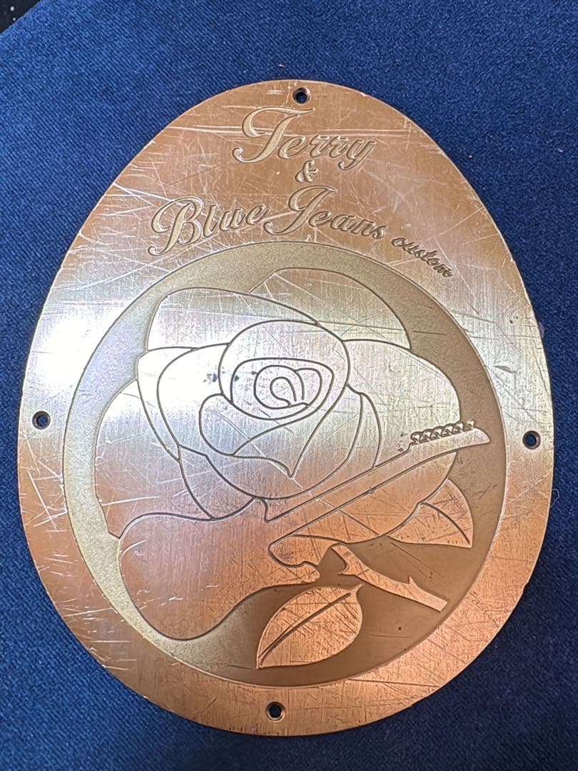 YAMAHA TBJ-CST ボディ裏面のプレート