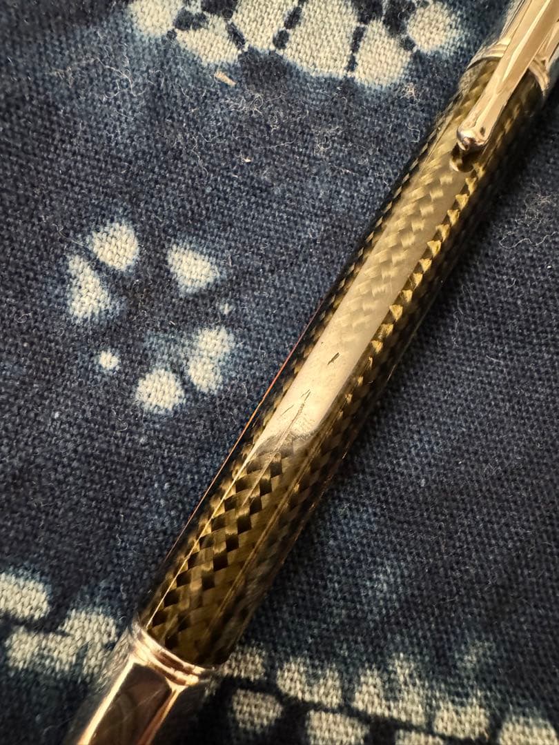 CARAN D'ACHE バリアス カーボン3000 ボールペン