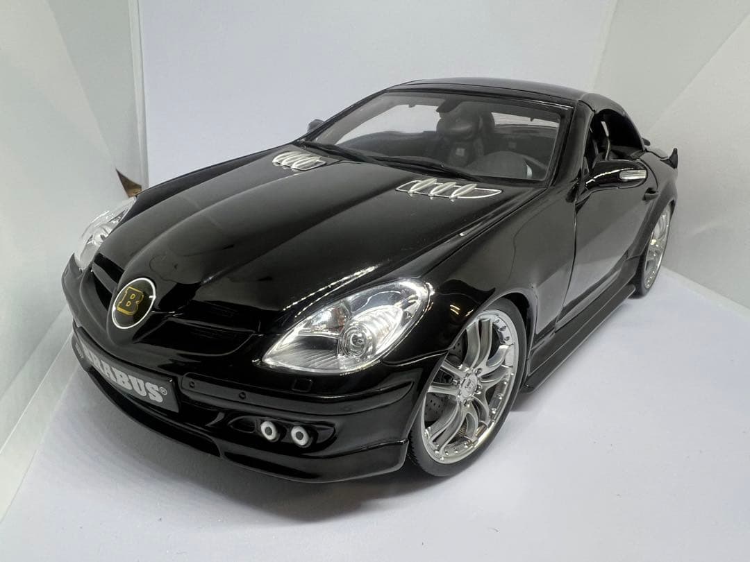 絶版1/18メルセデスベンツSLK55 brabus/AMG (ホットワークス)