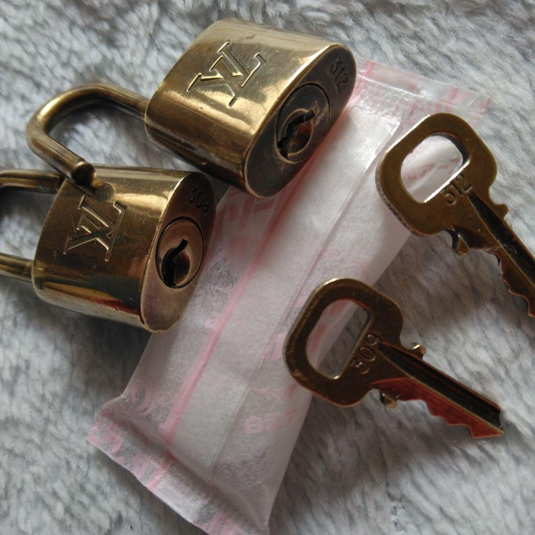 新春セール下限に挑戦！特価美品完品鍵2個付 Vuitton キーポル 60バッグ