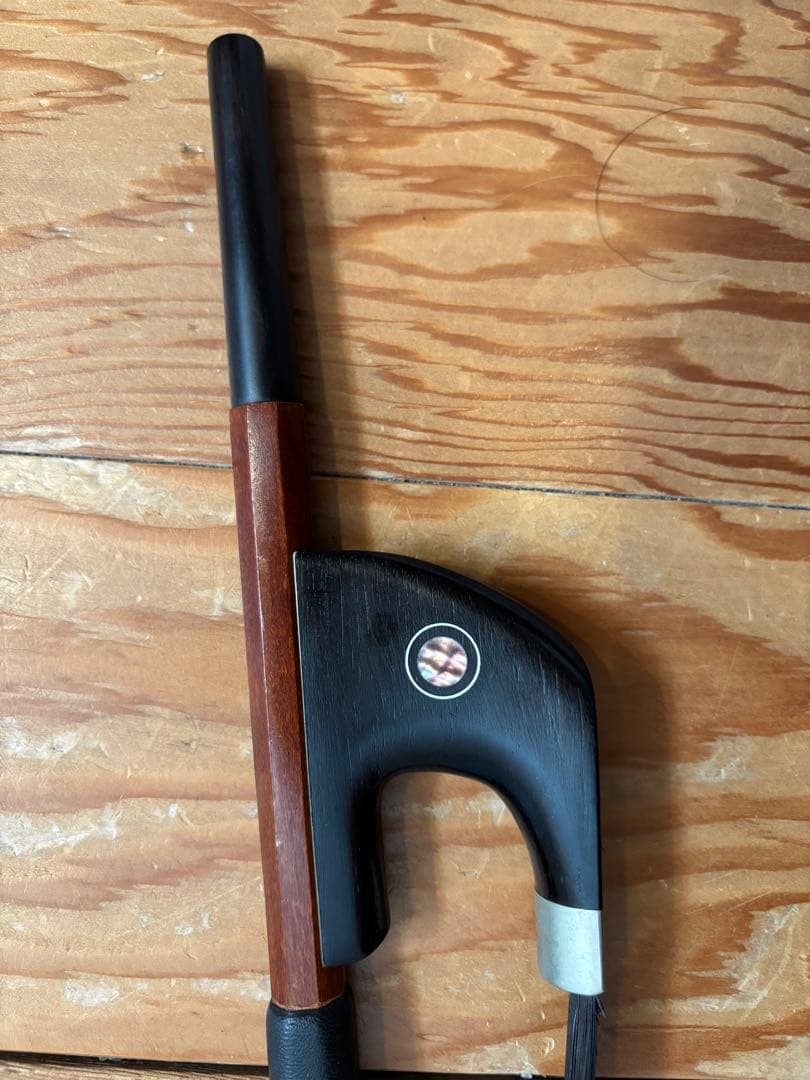 コントラバス弓 木製 ケース付き