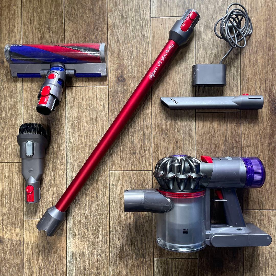 掃除機・クリーナー dyson v8 slim fluffy