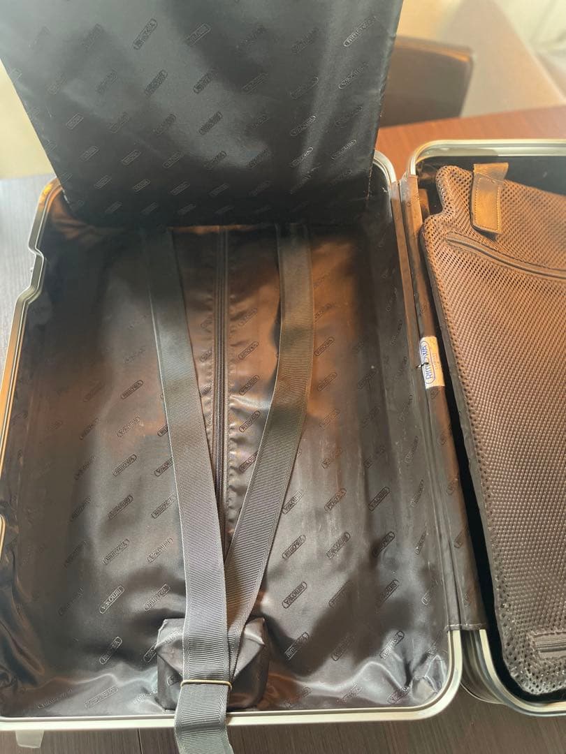 【希少】リモワ トパーズ 2輪 32L シャンパンゴールド　機内持ち込み